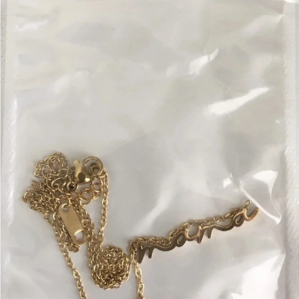 Gold 'Mama' Necklace